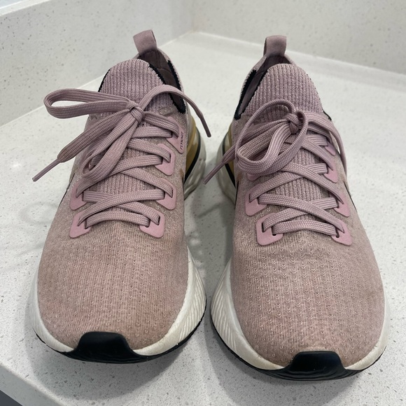 Nike Infinity React Run Size 7.5 - Picture 2 of 7
